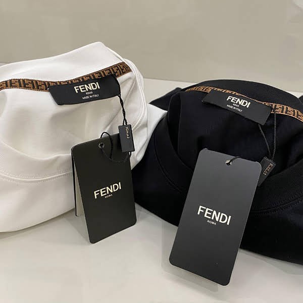 フェンディ FFプリントTシャツ スーパーコピー fel59652